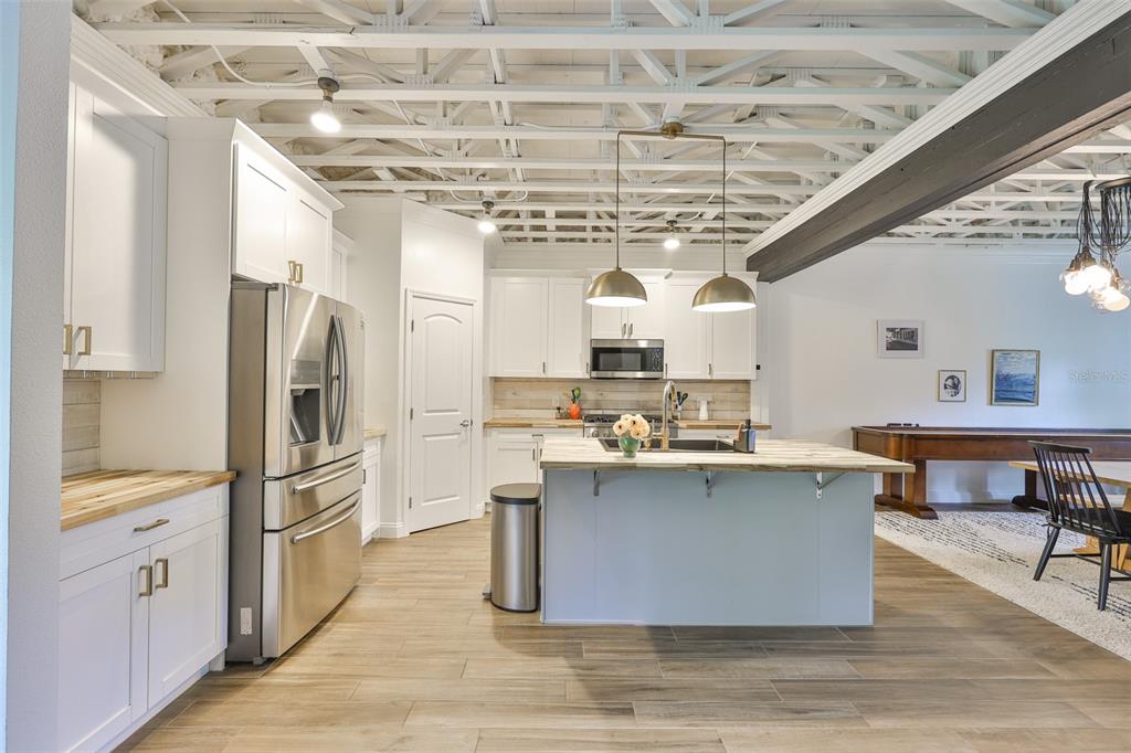 Seffner, Florida, 33584, United States, 3 Bedrooms Bedrooms, ,3 BathroomsBathrooms,Residential,For Sale,1978869