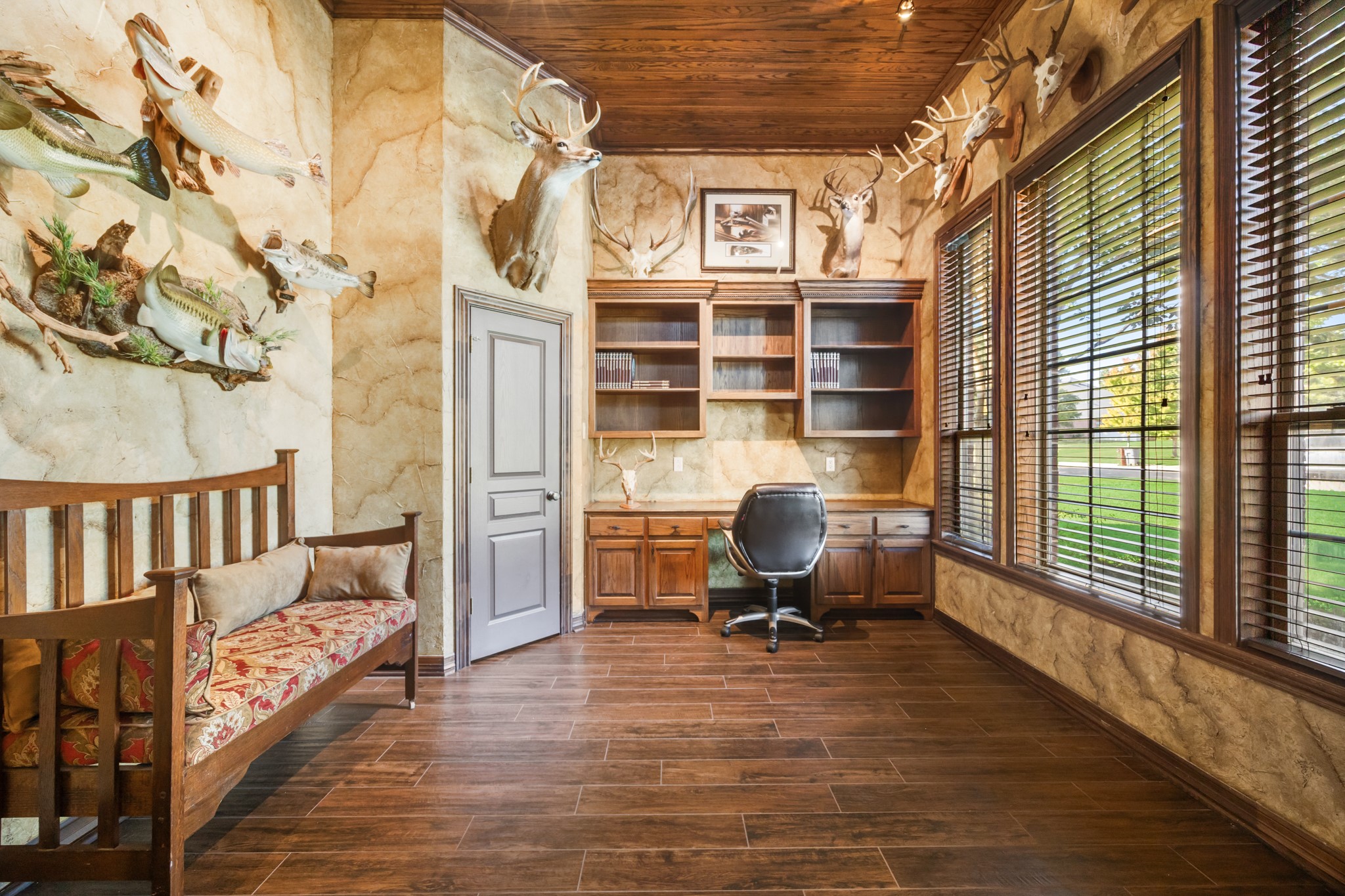 Midlothian, Texas, 76065, United States, 4 Bedrooms Bedrooms, ,3 BathroomsBathrooms,Residential,For Sale,1972696