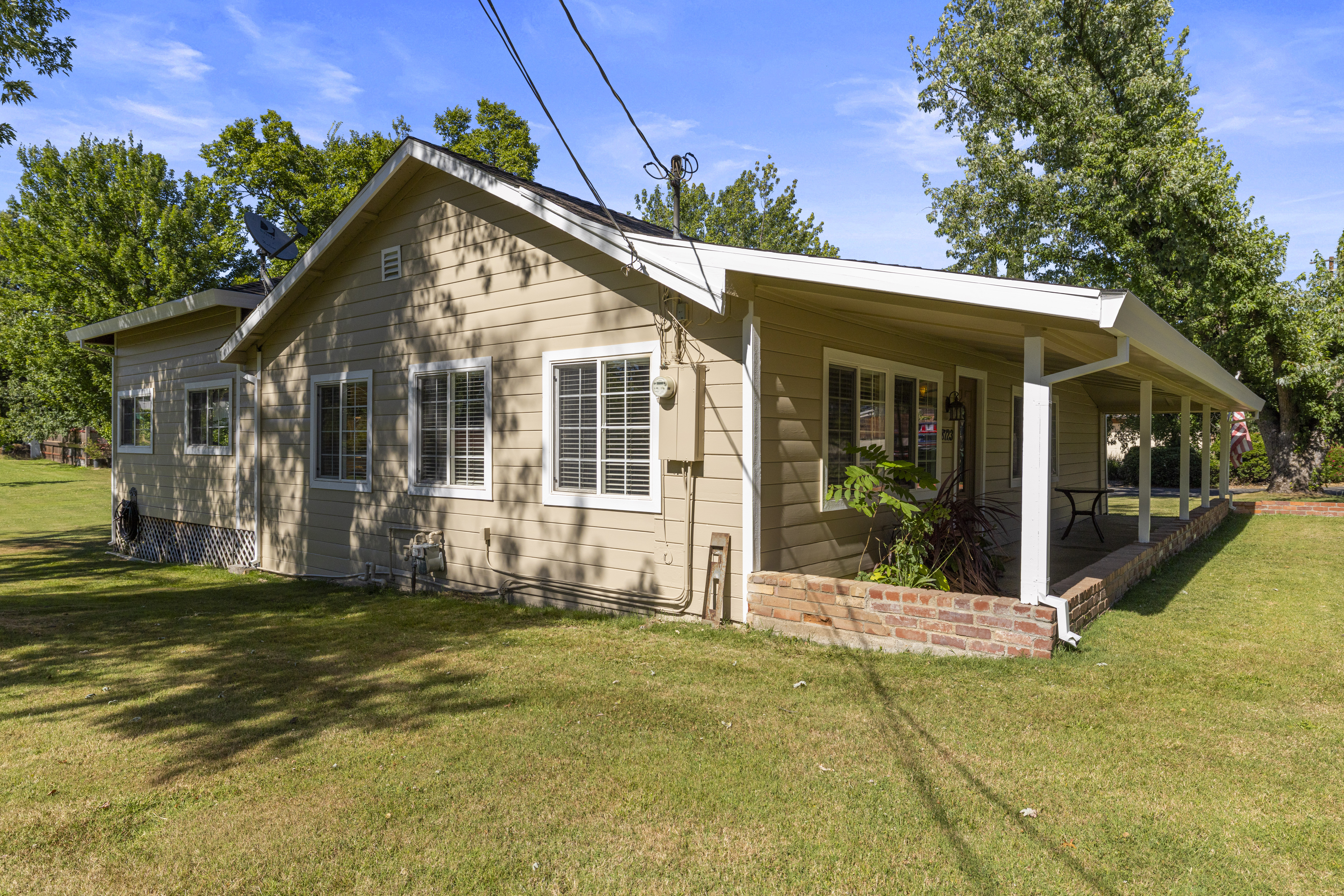  8723 Phoenix Avenue, Fair Oaks, CA 95628 - 物件實景