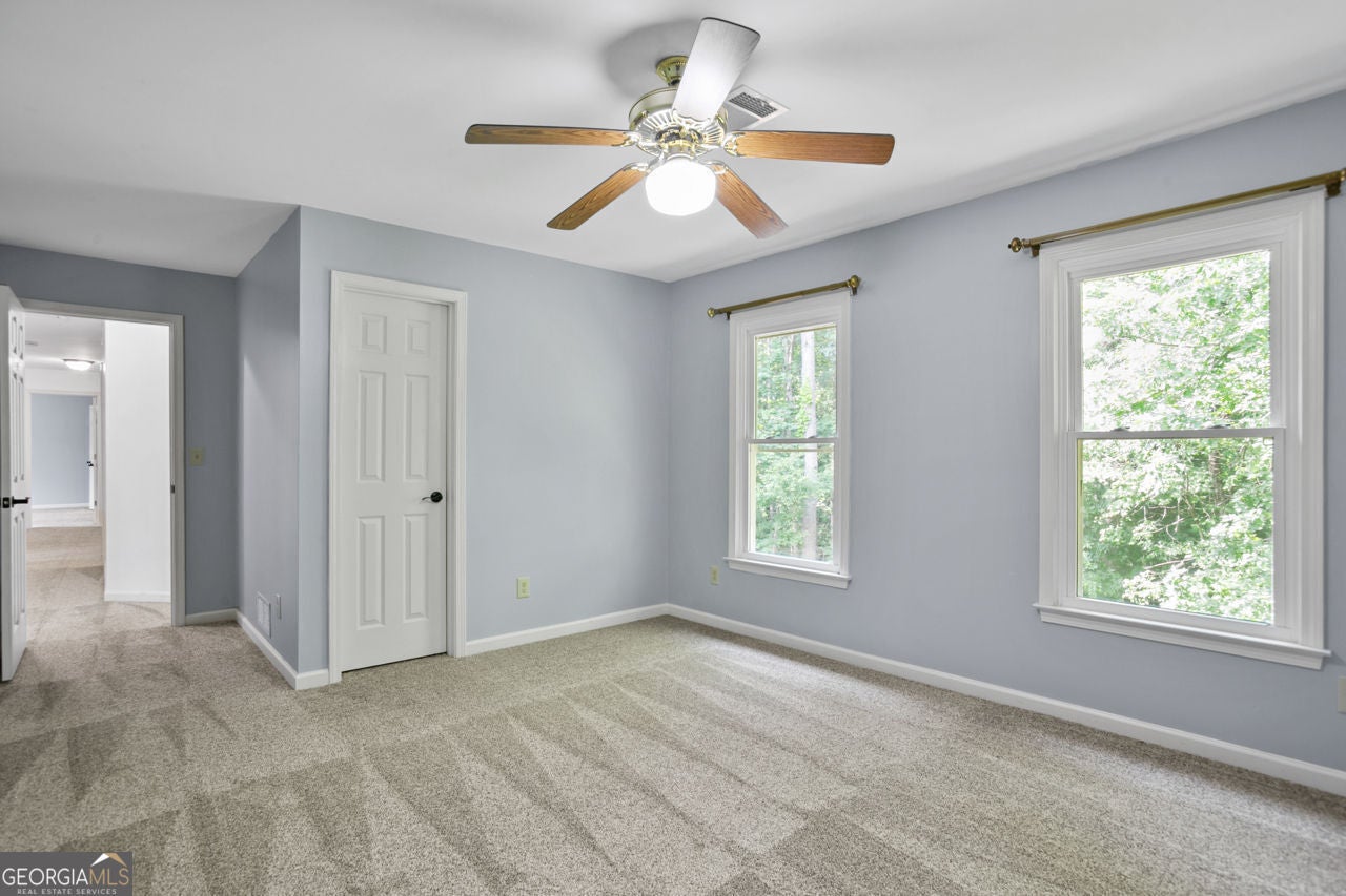 Acworth, Georgia, 30101, United States, 5 Bedrooms Bedrooms, ,4 BathroomsBathrooms,Residential,For Sale,1859098