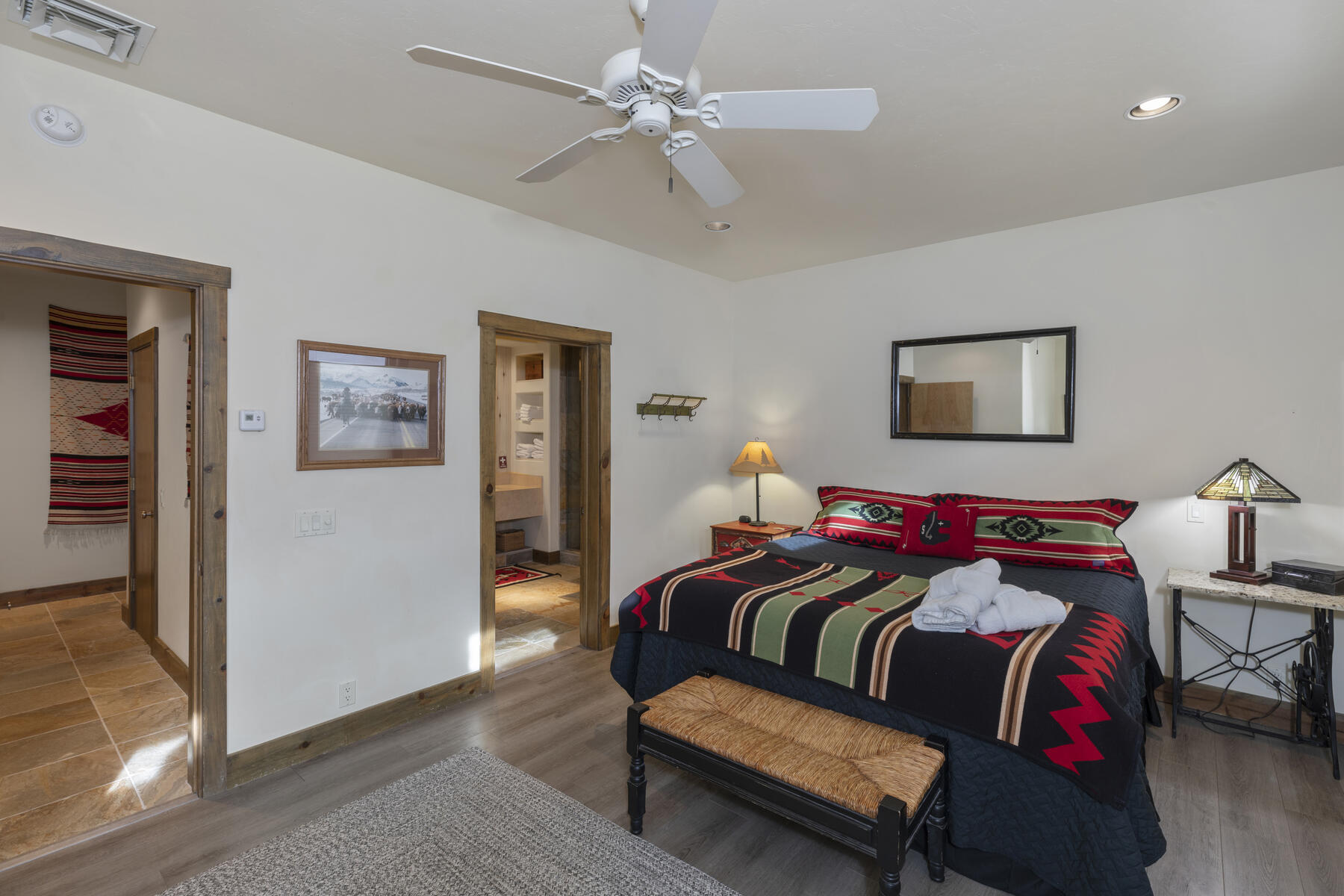  Mission Rock Residential Triplex in Downtown Ouray - 物件實景