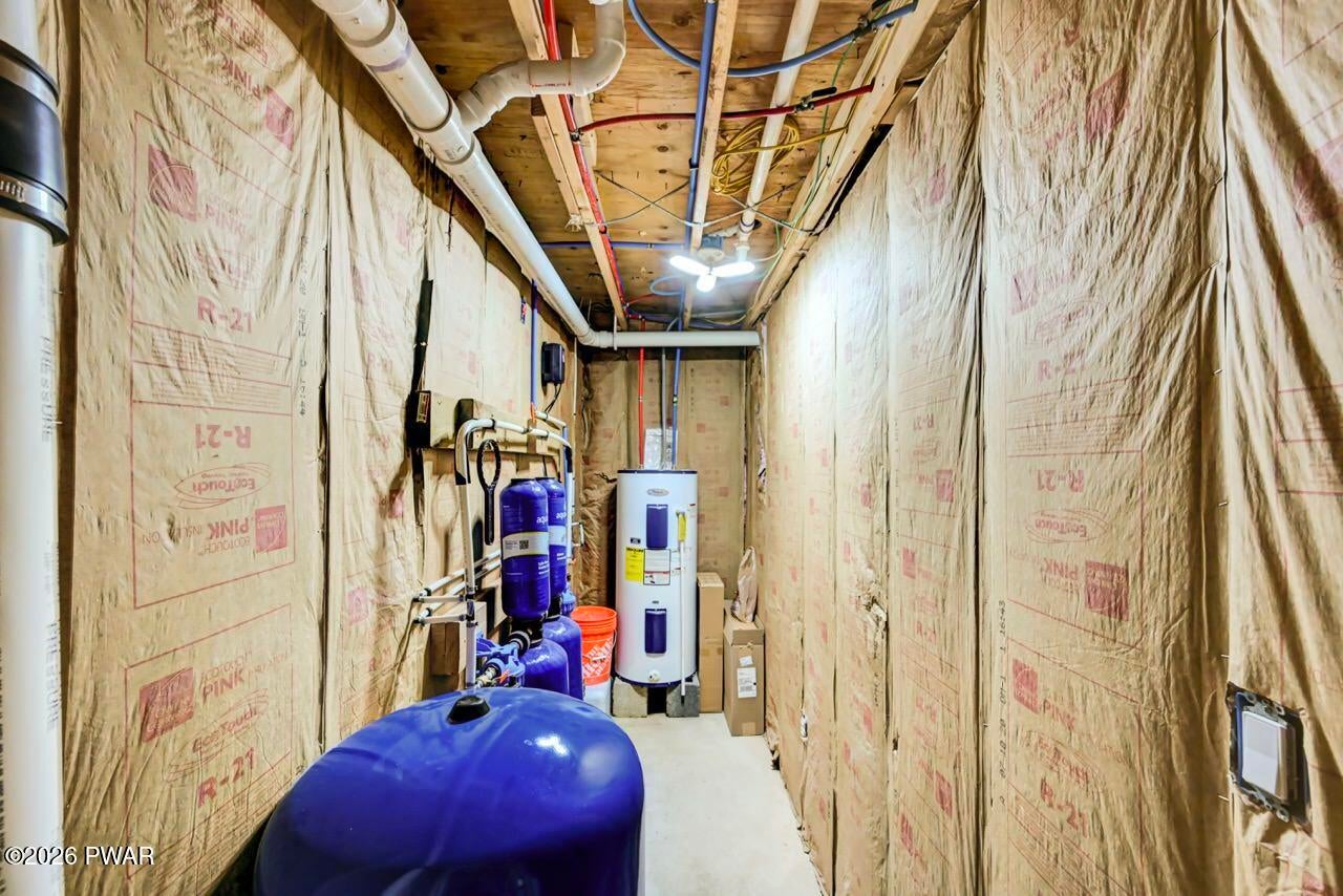 Milford, Pennsylvania, 18337, United States, 3 Bedrooms Bedrooms, ,3 BathroomsBathrooms,Residential,For Sale,2011309