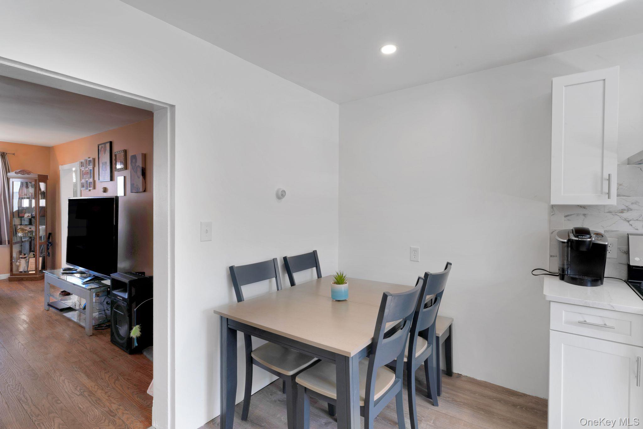 Beacon, New York, 12508, United States, 2 Bedrooms Bedrooms, ,1 BathroomBathrooms,Residential,For Sale,1743242