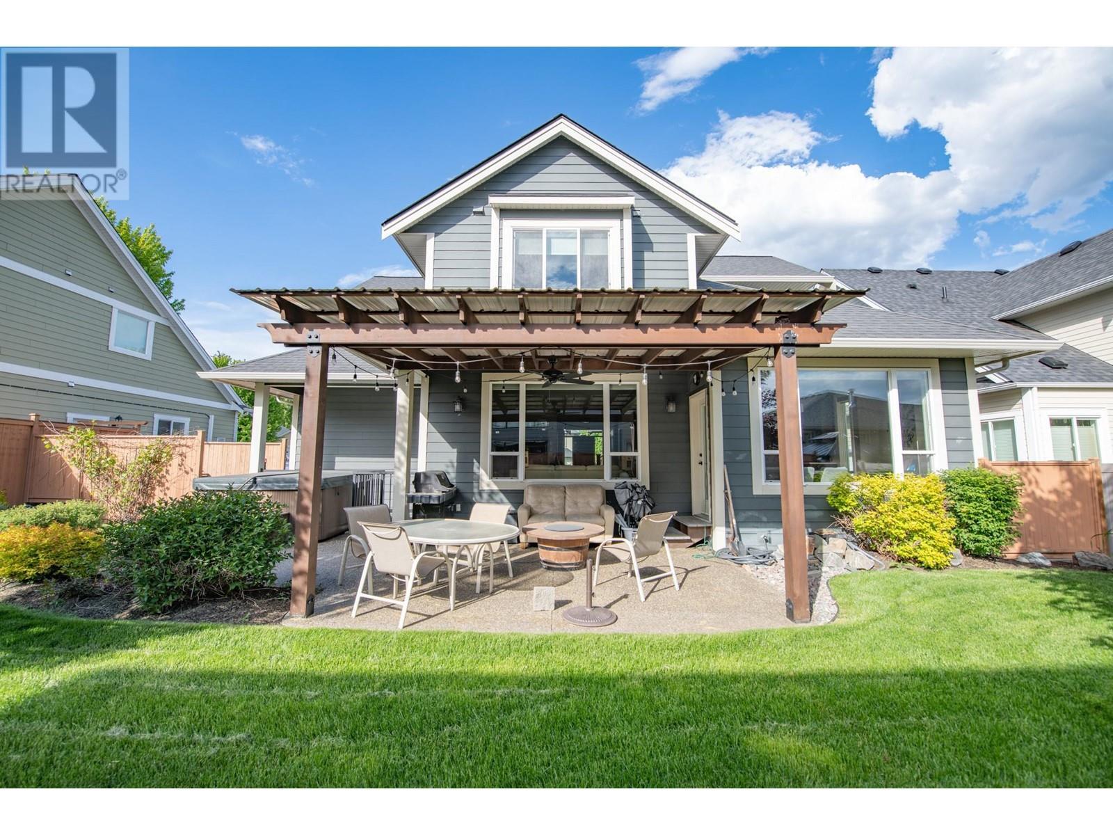 ARMSTRONG, British Columbia, V4Y 0X9, CA, 6 Bedrooms Bedrooms, ,3 BathroomsBathrooms,Residential,For Sale,1838697