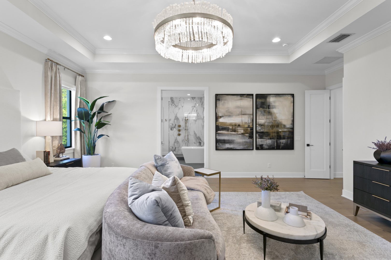 Tampa, Florida, 33609, United States, 5 Bedrooms Bedrooms, ,5 BathroomsBathrooms,Residential,For Sale,2008551