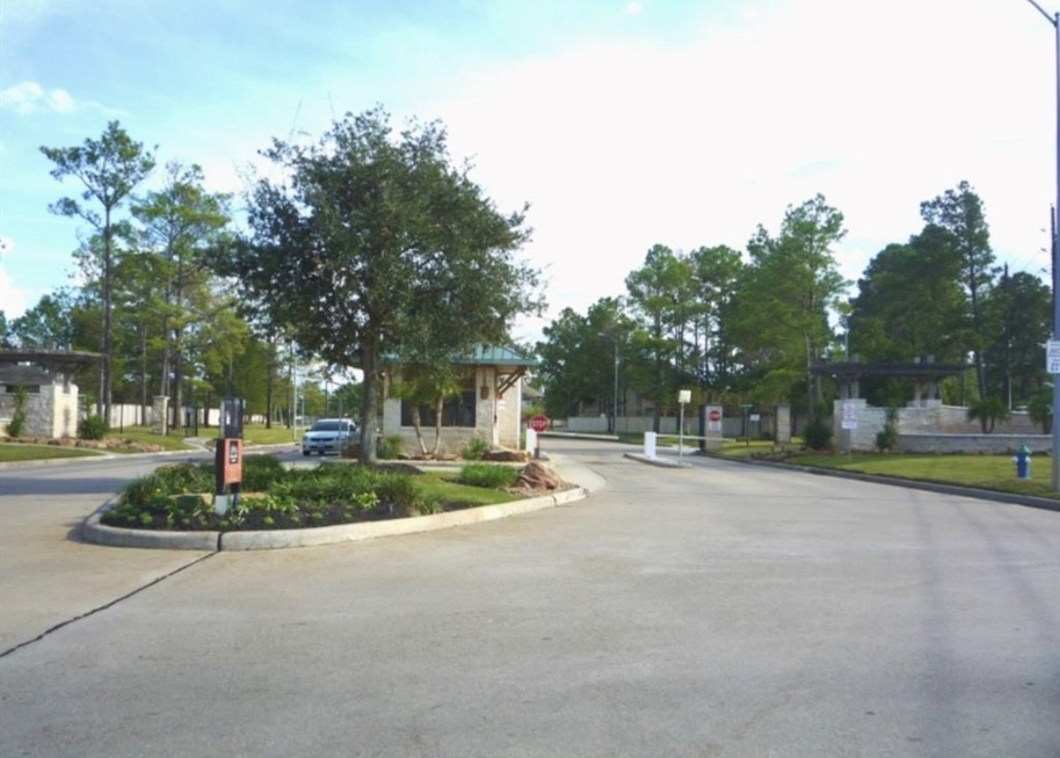 Tomball, Texas, 77377, United States, 4 Bedrooms Bedrooms, ,3 BathroomsBathrooms,Residential,For Sale,1989419