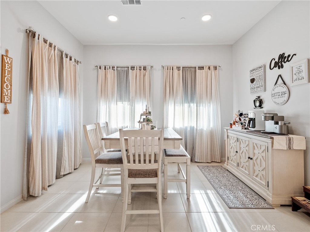 Apple Valley, California, 92307, United States, 4 Bedrooms Bedrooms, ,3 BathroomsBathrooms,Residential,For Sale,1875443