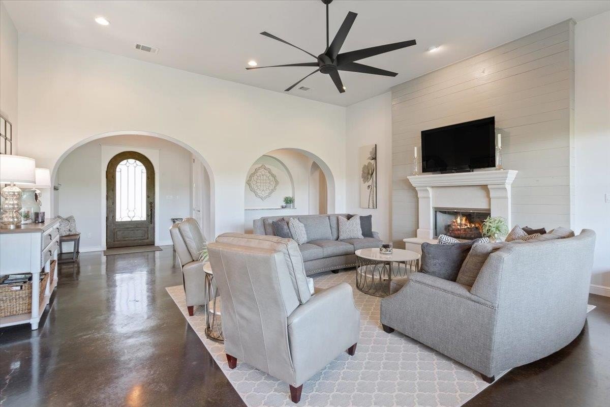 Georgetown, Texas, 78628, United States, 3 Bedrooms Bedrooms, ,3 BathroomsBathrooms,Residential,For Sale,1978872