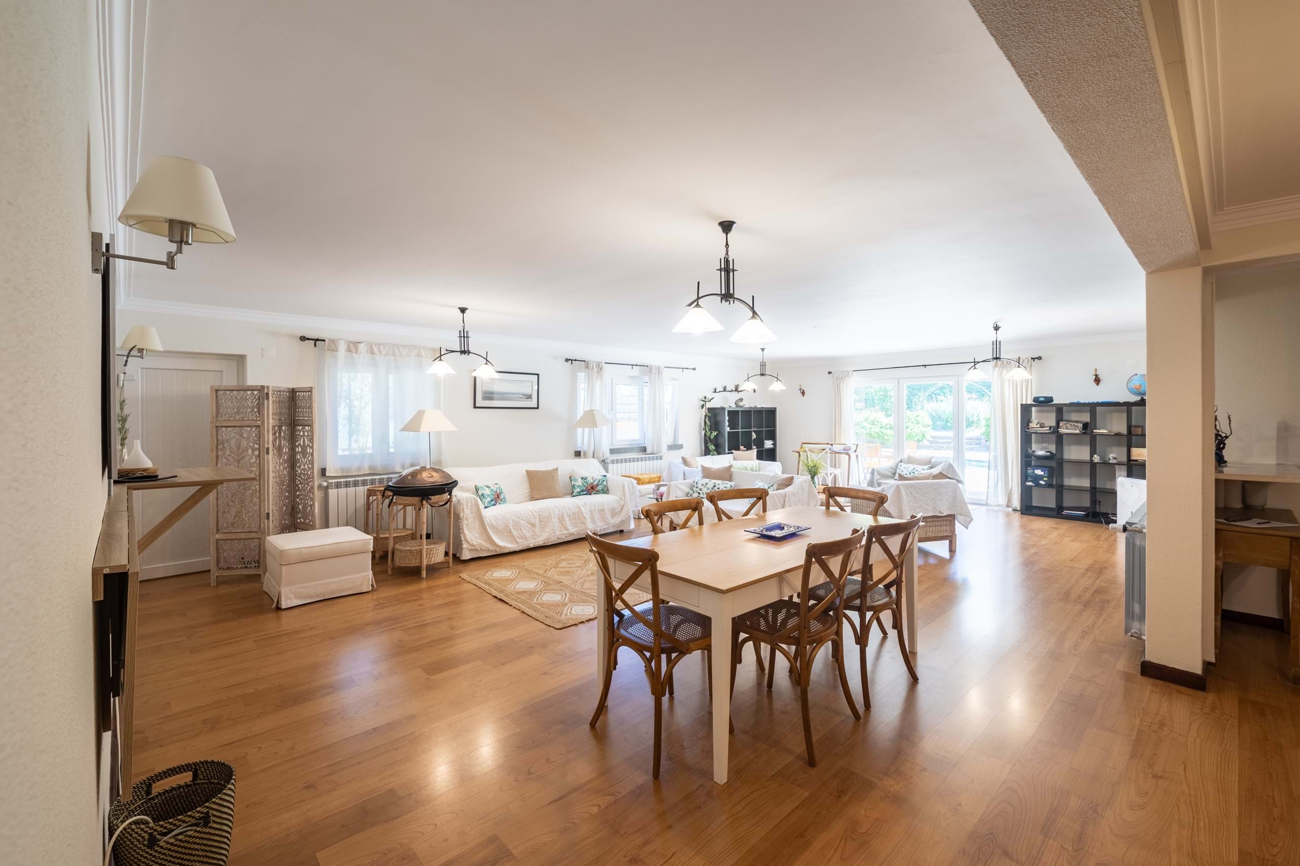 Cascais, Lisbon, 2765-574, PT, 8 Bedrooms Bedrooms, ,3 BathroomsBathrooms,Residential,For Sale,1908272
