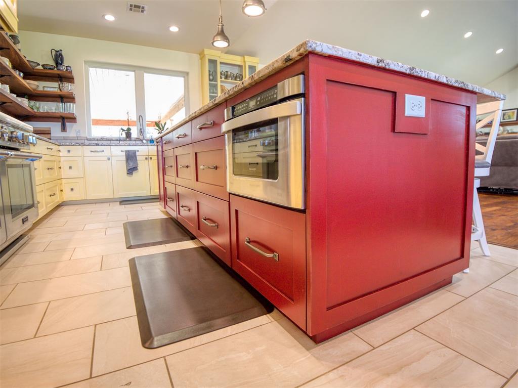 Tecumseh, Oklahoma, 74873, United States, 3 Bedrooms Bedrooms, ,3 BathroomsBathrooms,Residential,For Sale,1976601