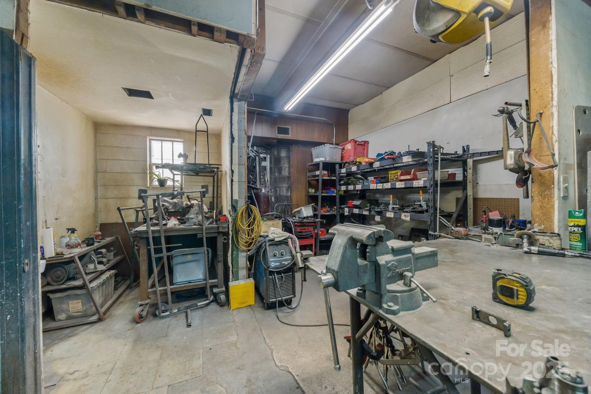 Statesville, North Carolina, 28677, United States, ,Residential,For Sale,2005927