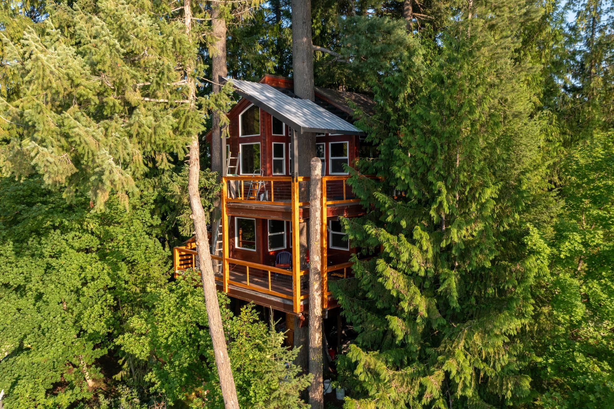 Newport, Washington, 99156, United States, 3 Bedrooms Bedrooms, ,3 BathroomsBathrooms,Residential,For Sale,1900698