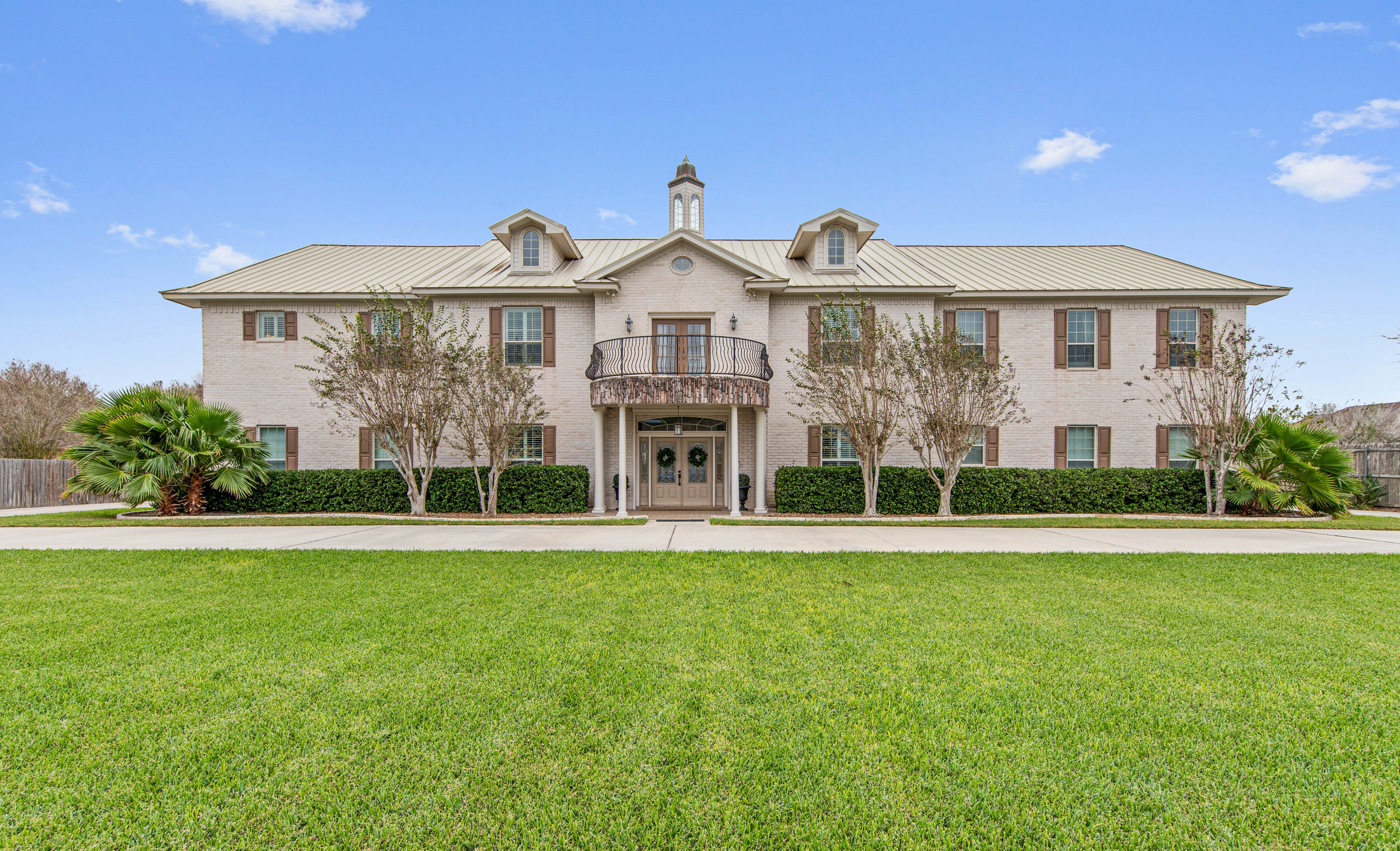 14847 Valencia Circle South, Harlingen, Texas, 78552, United States, 5 Bedrooms Bedrooms, ,7 BathroomsBathrooms,Residential,For Sale,14847 Valencia Circle South,1683740
