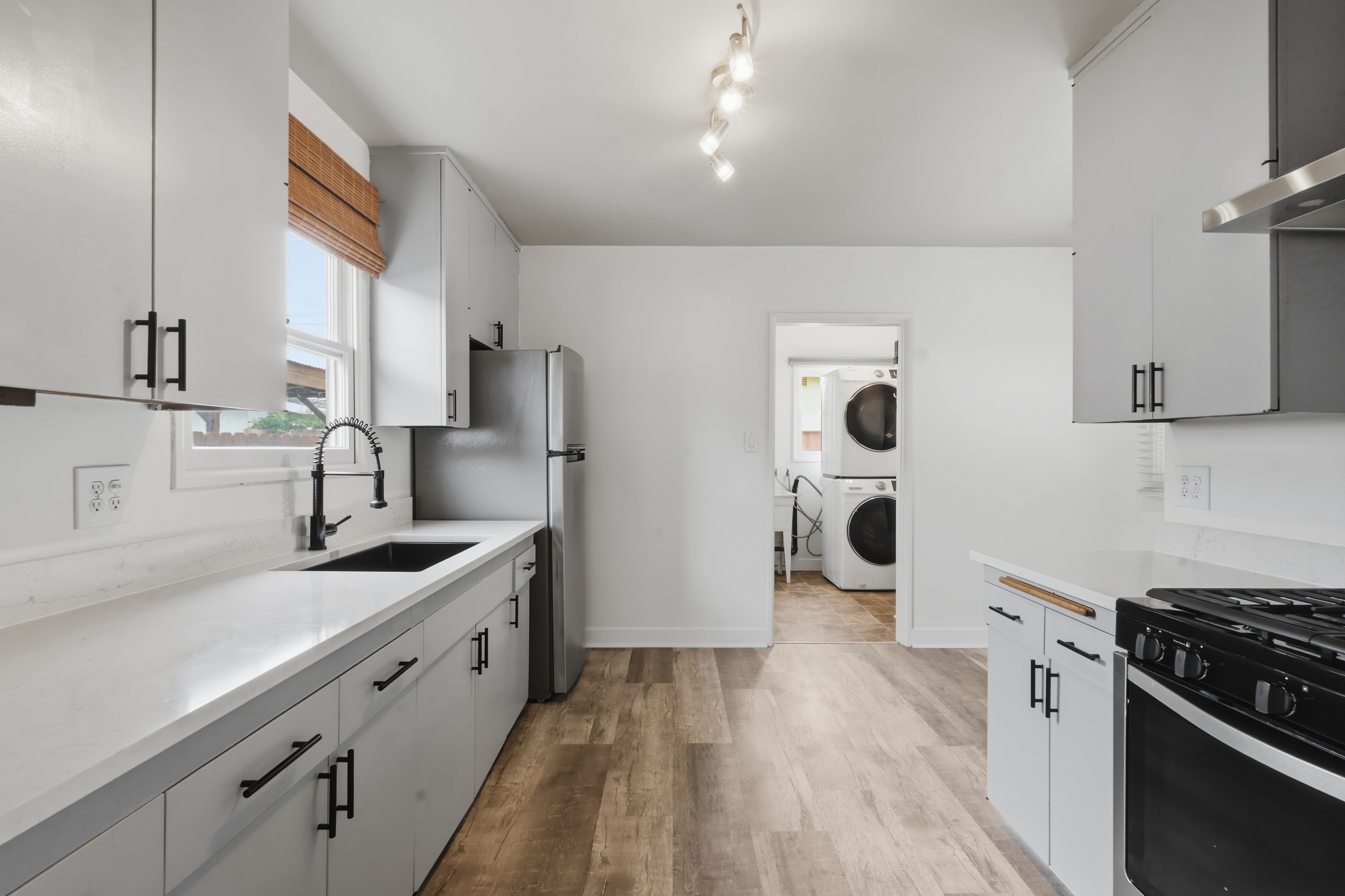  1911 West 160th Street, Gardena, CA 90247 - 物件實景