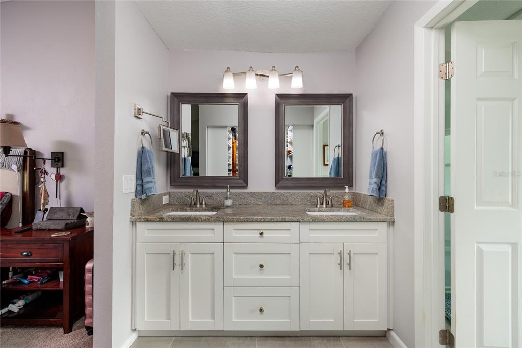 St Petersburg, Florida, 33702, United States, 3 Bedrooms Bedrooms, ,3 BathroomsBathrooms,Residential,For Sale,1885846