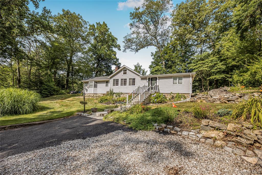 Putnam Valley, New York, 10579, United States, 3 Bedrooms Bedrooms, ,2 BathroomsBathrooms,Residential,For Sale,1974452