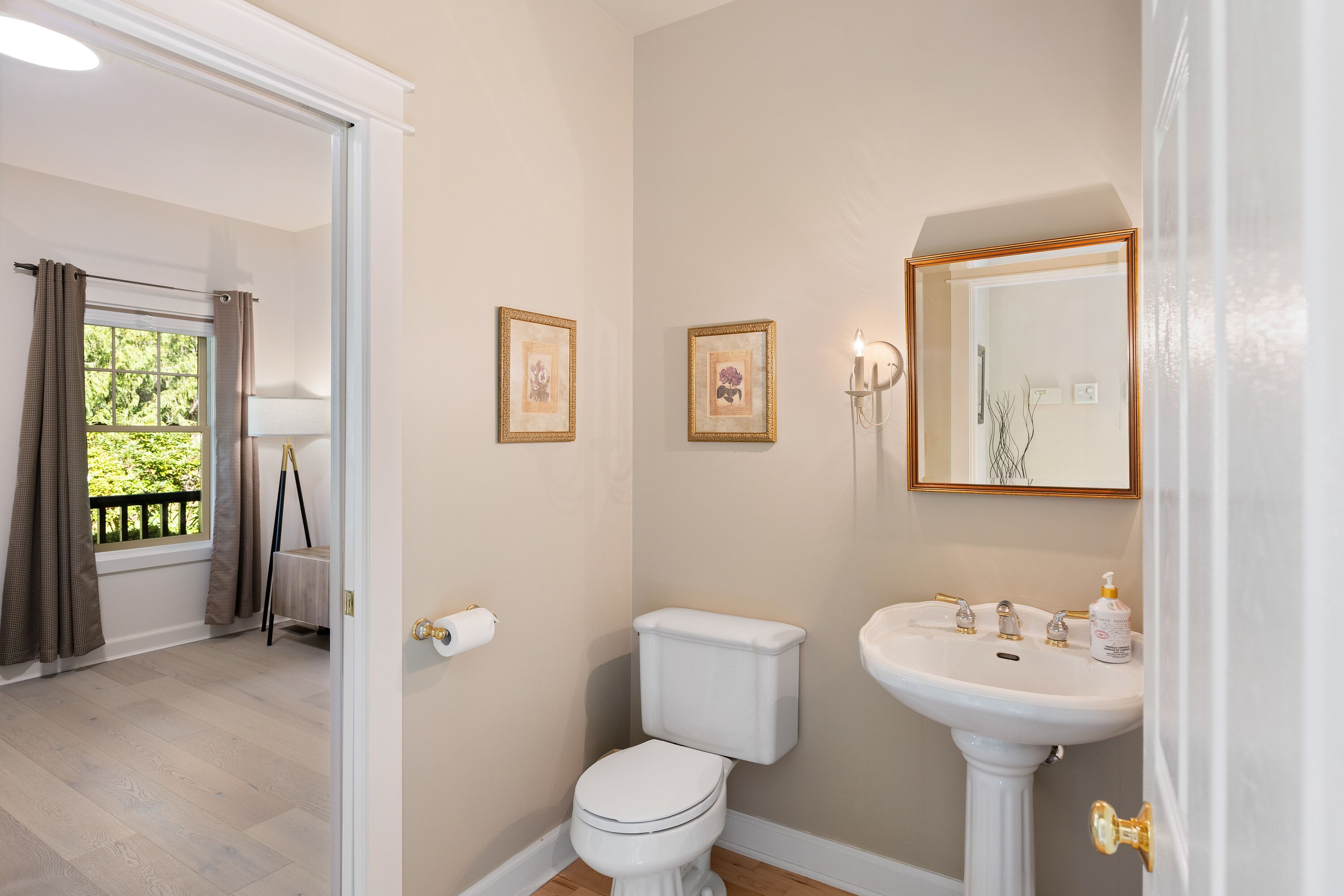  Idyllic Estate Residence - 物件實景