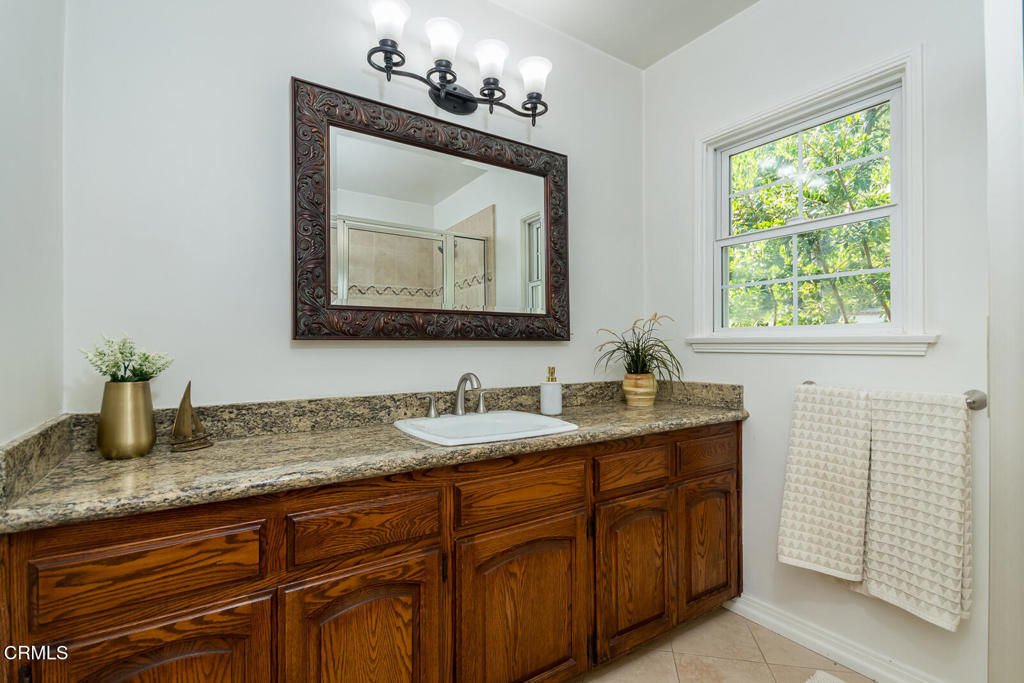 La Canada Flintridge, California, 91011, United States, 3 Bedrooms Bedrooms, ,1 BathroomBathrooms,Residential,For Sale,1901874