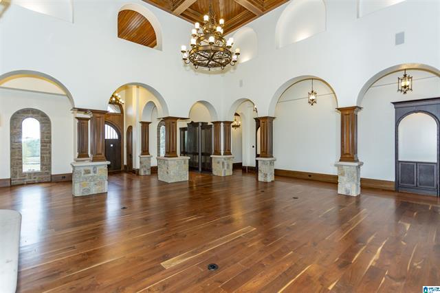 Calera, Alabama, 35040, United States, 5 Bedrooms Bedrooms, ,6 BathroomsBathrooms,Residential,For Sale,2006341