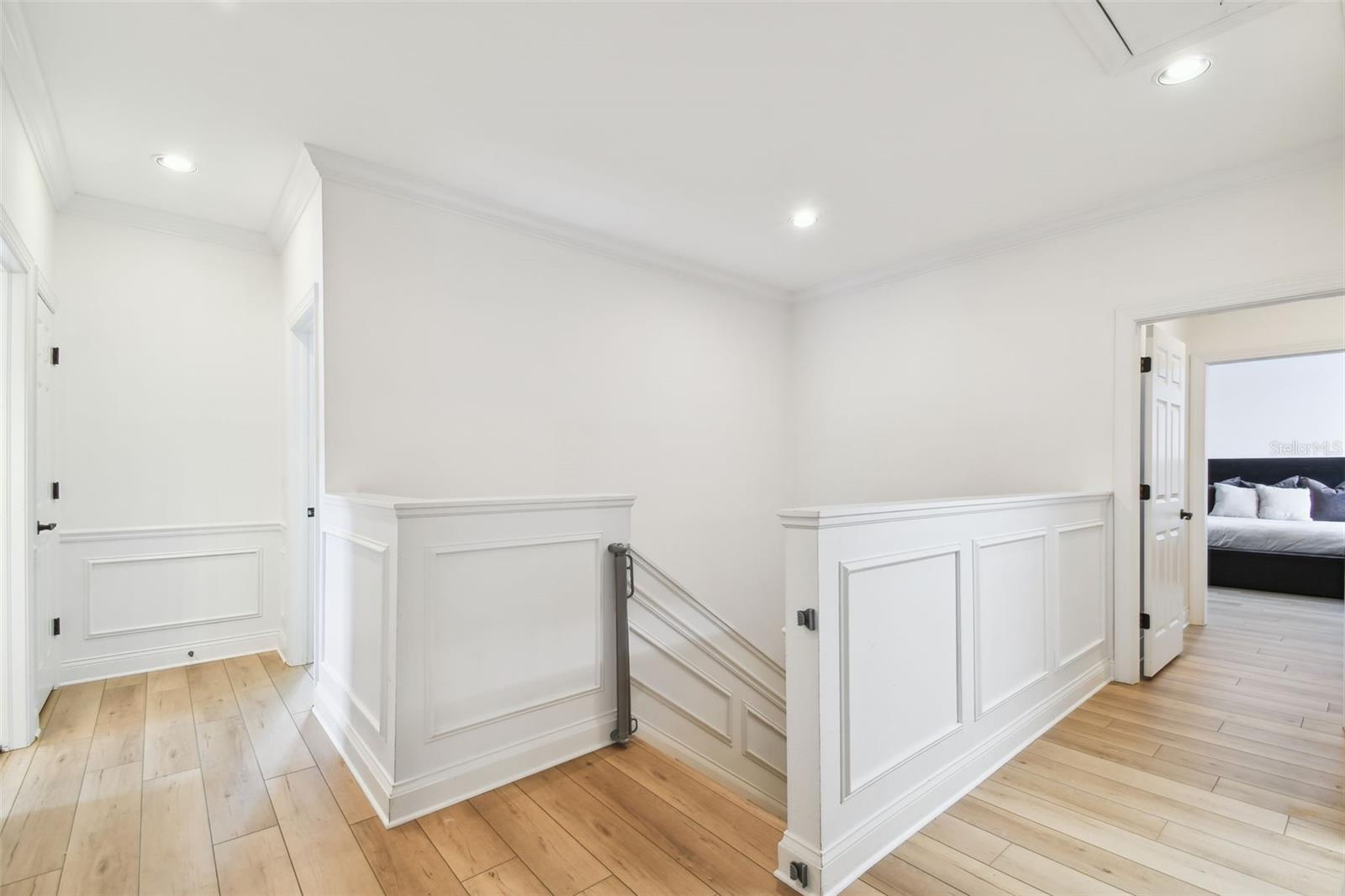 Tampa, Florida, 33602, United States, 4 Bedrooms Bedrooms, ,4 BathroomsBathrooms,Residential,For Sale,1976189