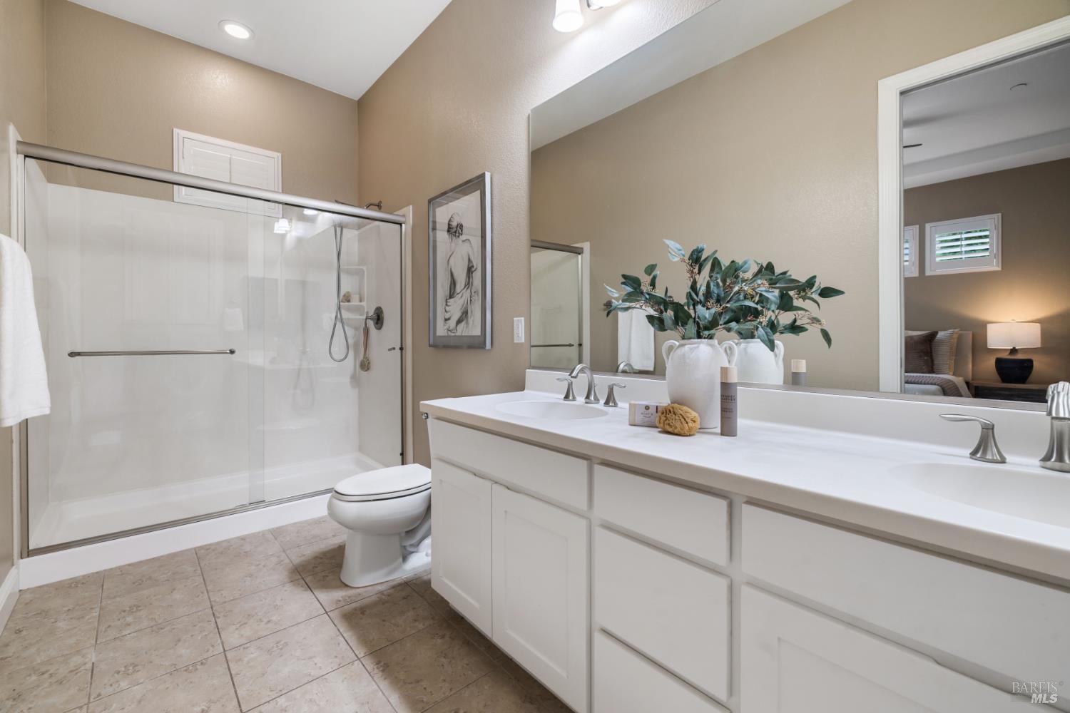 Santa Rosa, California, 95407, United States, 3 Bedrooms Bedrooms, ,2 BathroomsBathrooms,Residential,For Sale,1988541