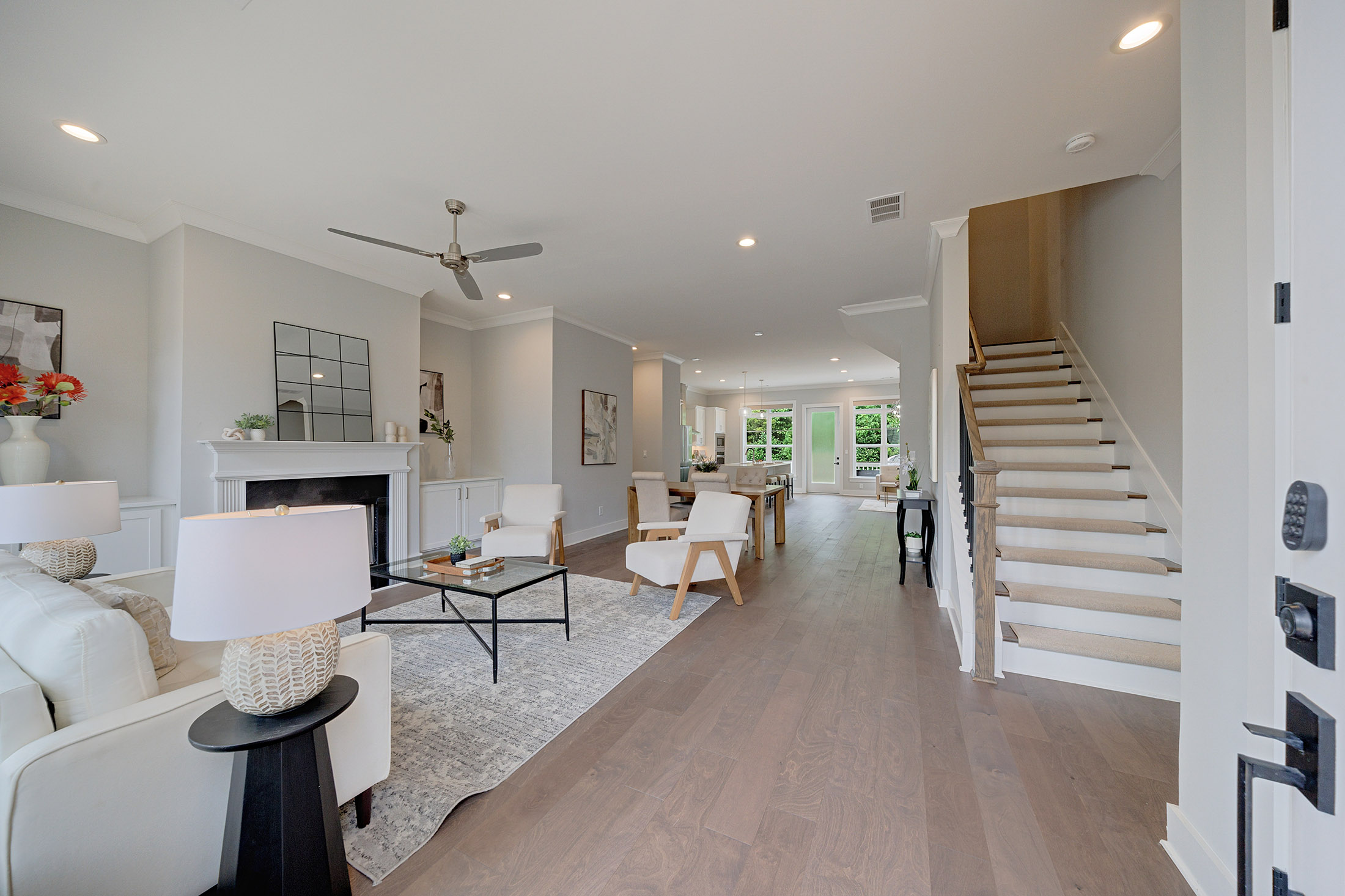  Sophisticated Design With Thoughtfully Curated Finishes - 物件實景