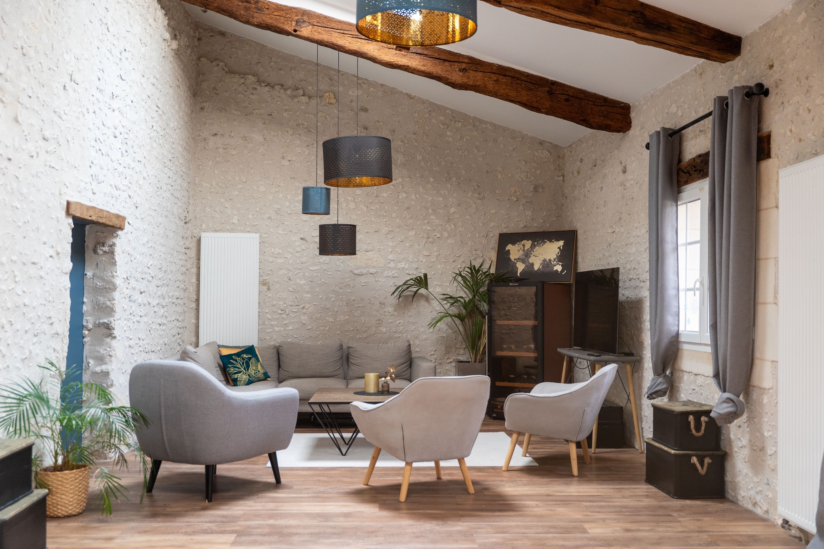 RENOVATED CHARMING CHARENTAISE WITH GUEST HOUSE IN MÉDIS - 物件實景