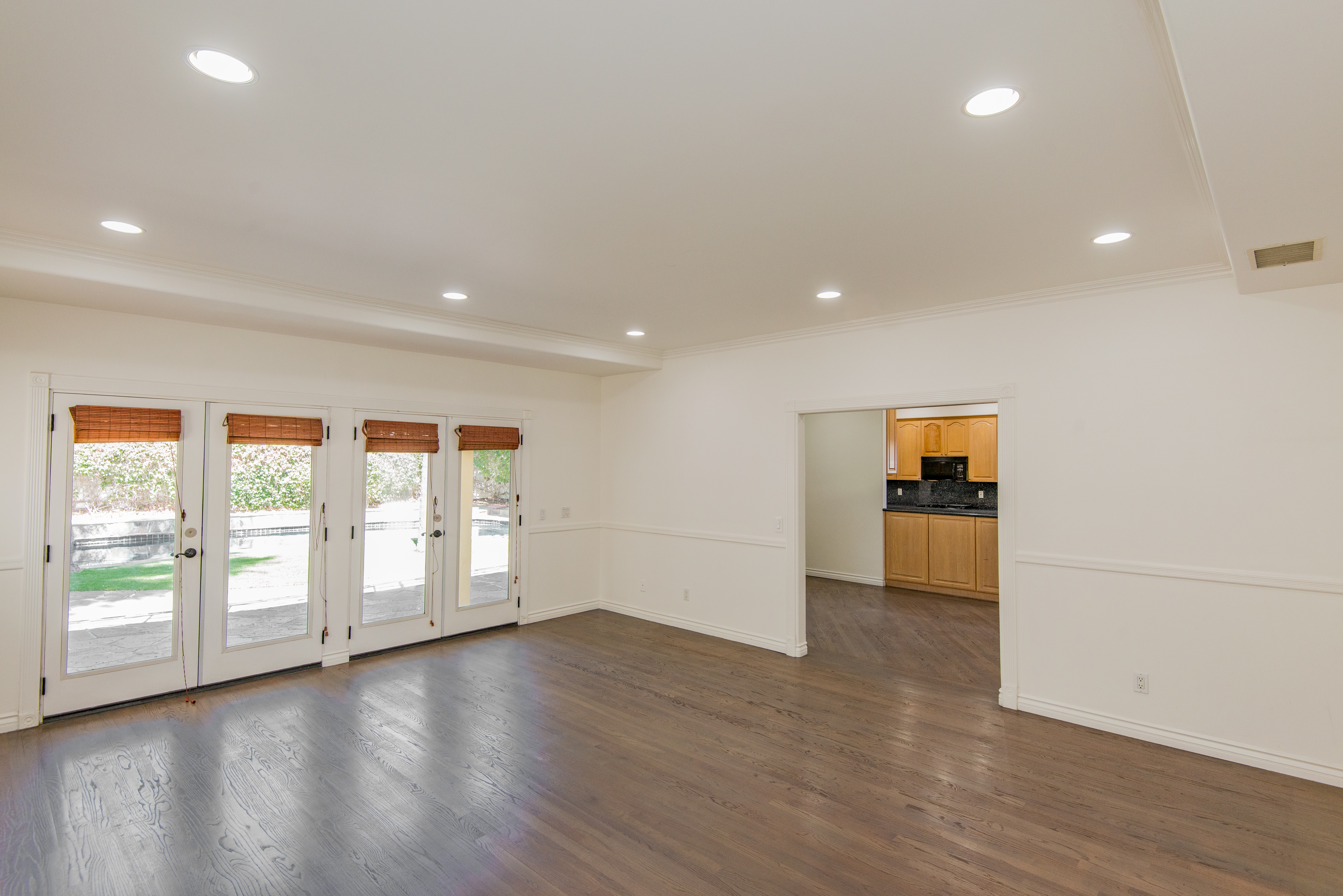  4343 Shadyglade Avenue - 物件實景