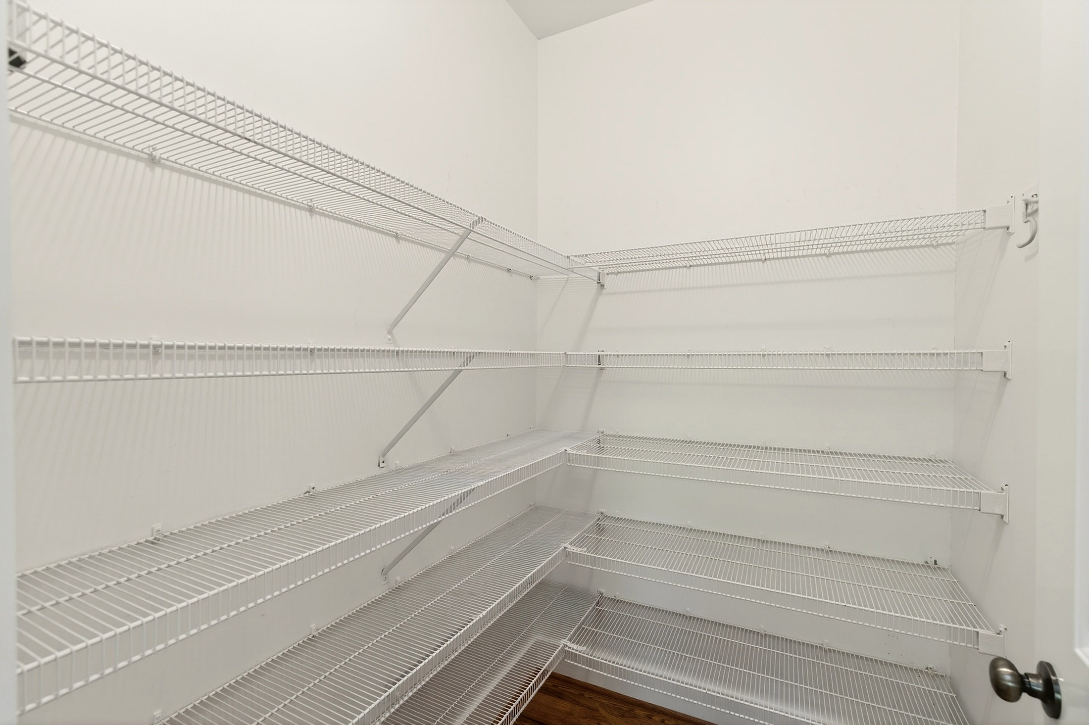  Smyrna Home Blends Space, Flexibility and an Unbeatable Lifestyle - 物件實景