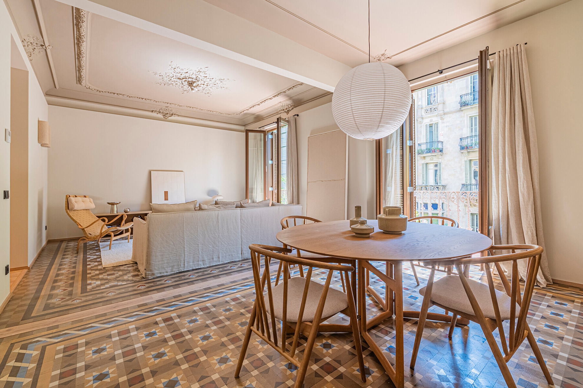 Refurbished modernist apartment in Eixample with luxury finishes - 物件實景