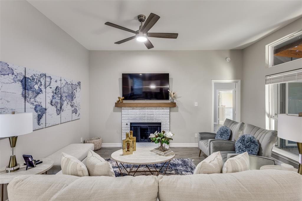 Flower Mound, Texas, 75028, United States, 4 Bedrooms Bedrooms, ,2 BathroomsBathrooms,Residential,For Sale,1902144