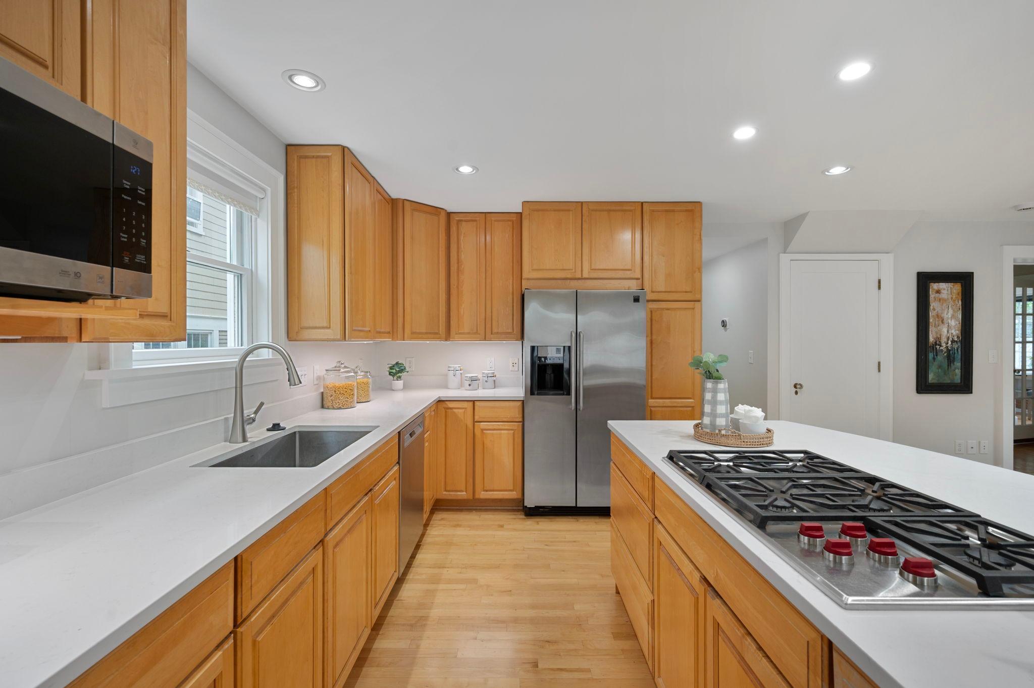 Saint Paul, Minnesota, 55105, United States, 4 Bedrooms Bedrooms, ,2 BathroomsBathrooms,Residential,For Sale,1919554