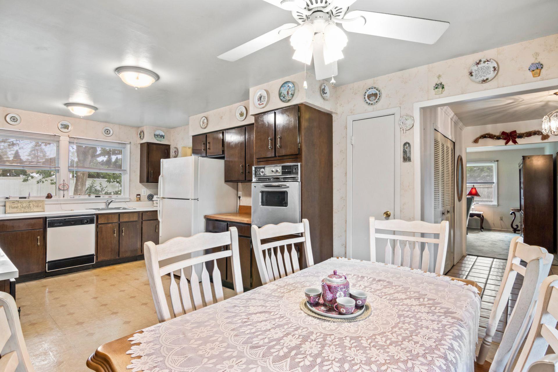 South Setauket, New York, 11720, United States, 3 Bedrooms Bedrooms, ,2 BathroomsBathrooms,Residential,For Sale,1865842