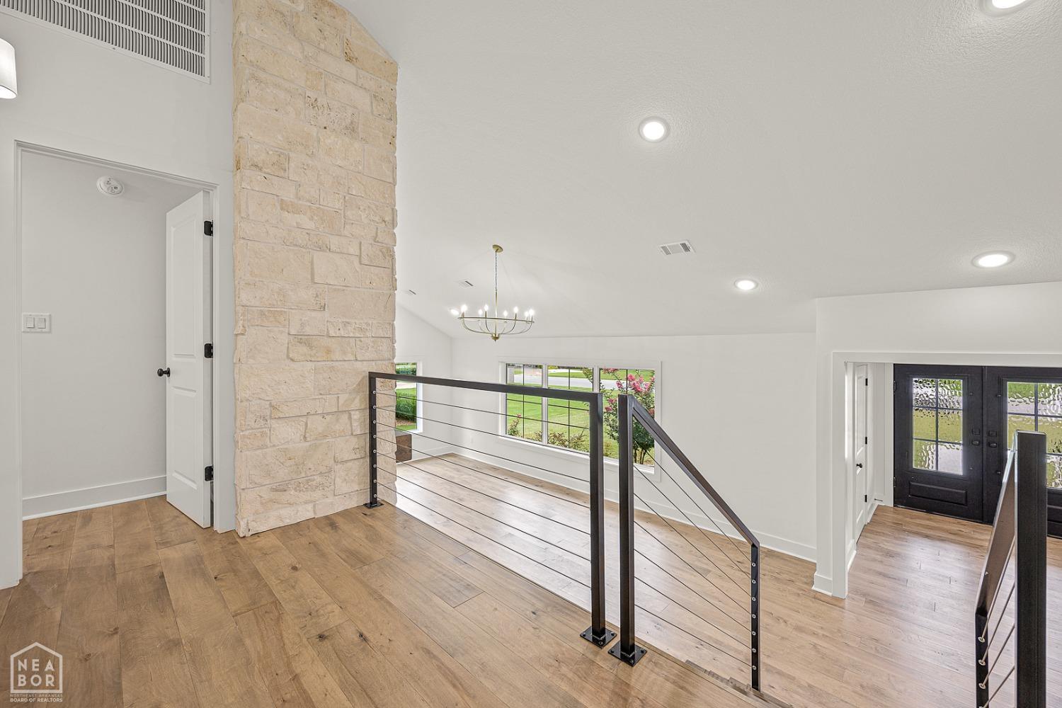 Jonesboro, Arkansas, 72401, United States, 5 Bedrooms Bedrooms, ,5 BathroomsBathrooms,Residential,For Sale,1923509