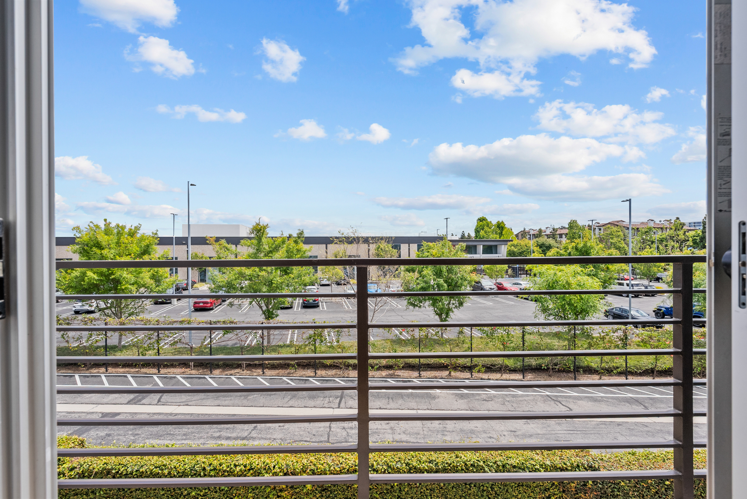  5400 Playa Vista Dr - 物件實景