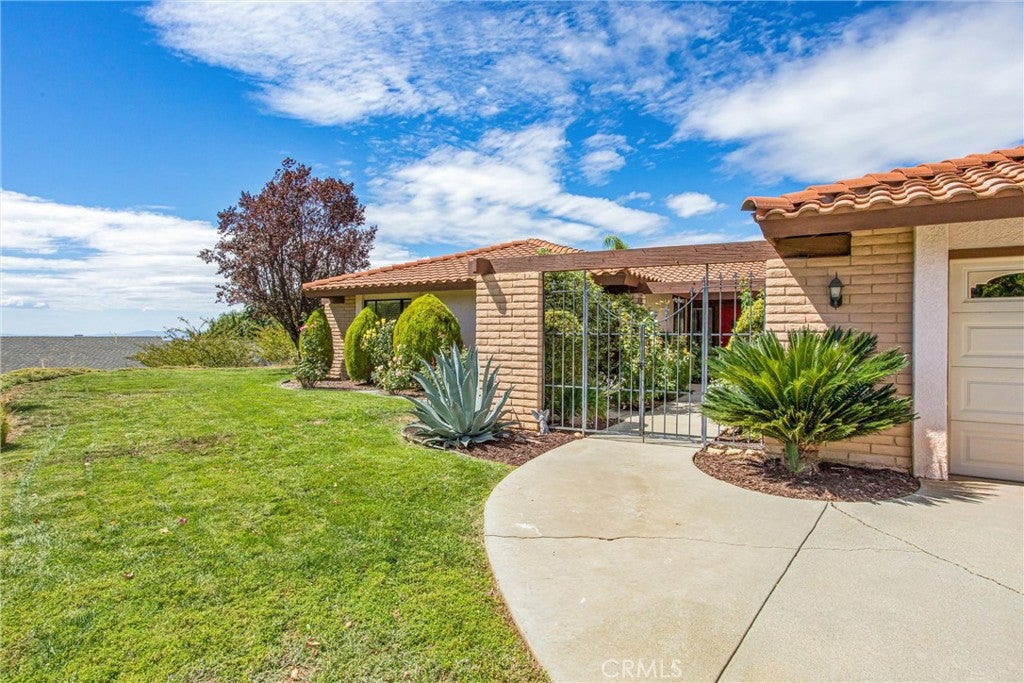 Cherry Valley, California, 92223, United States, 6 Bedrooms Bedrooms, ,3 BathroomsBathrooms,Residential,For Sale,1973904