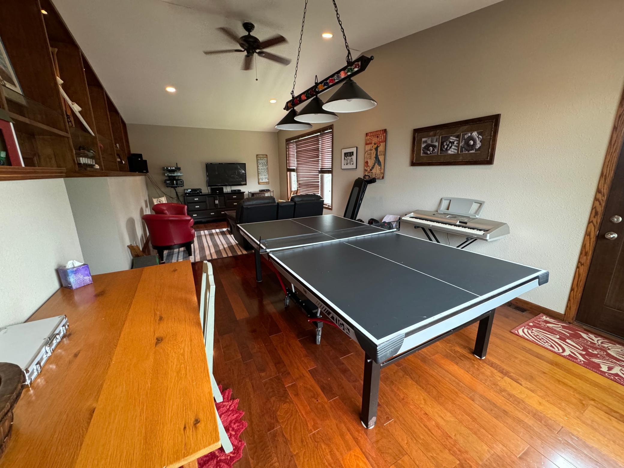 Albert Lea, Minnesota, 56007, United States, 4 Bedrooms Bedrooms, ,2 BathroomsBathrooms,Residential,For Sale,1977784