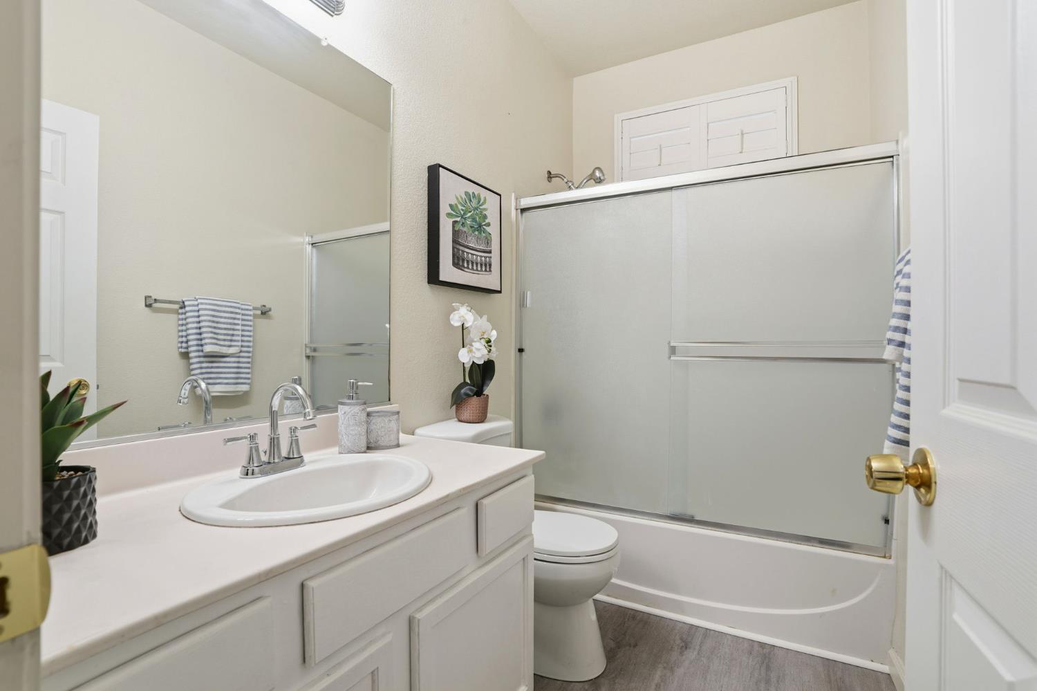 Stockton, California, 95209, United States, 4 Bedrooms Bedrooms, ,3 BathroomsBathrooms,Residential,For Sale,1998971