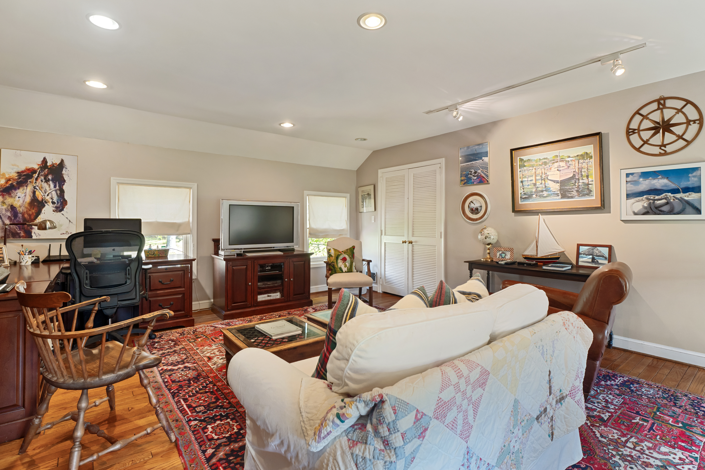  5614 Hot Springs Rd - 物件實景