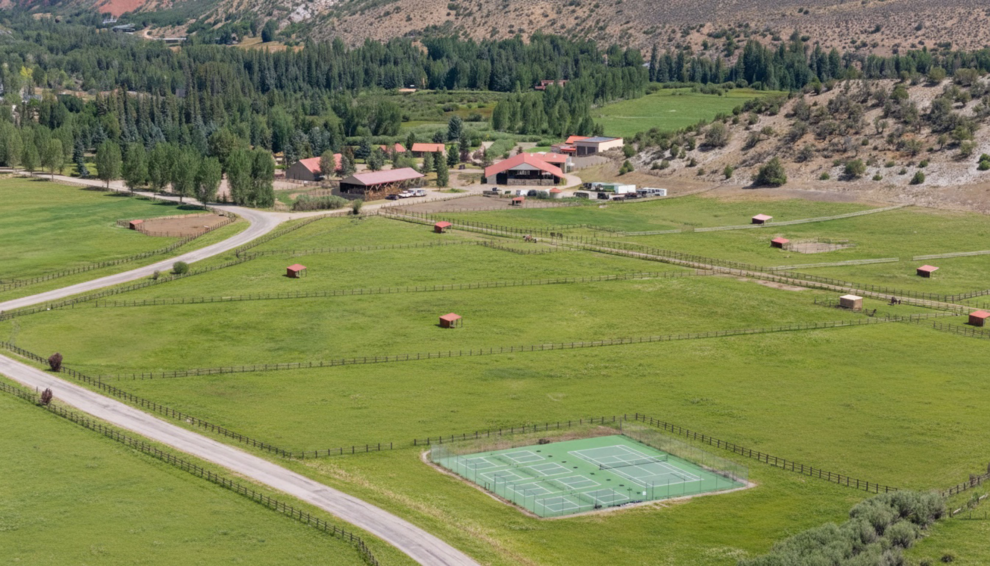  A Beautifully Reimagined Lazy O Ranch Estate with Unparalleled Mt. Sopris Views - 物件實景