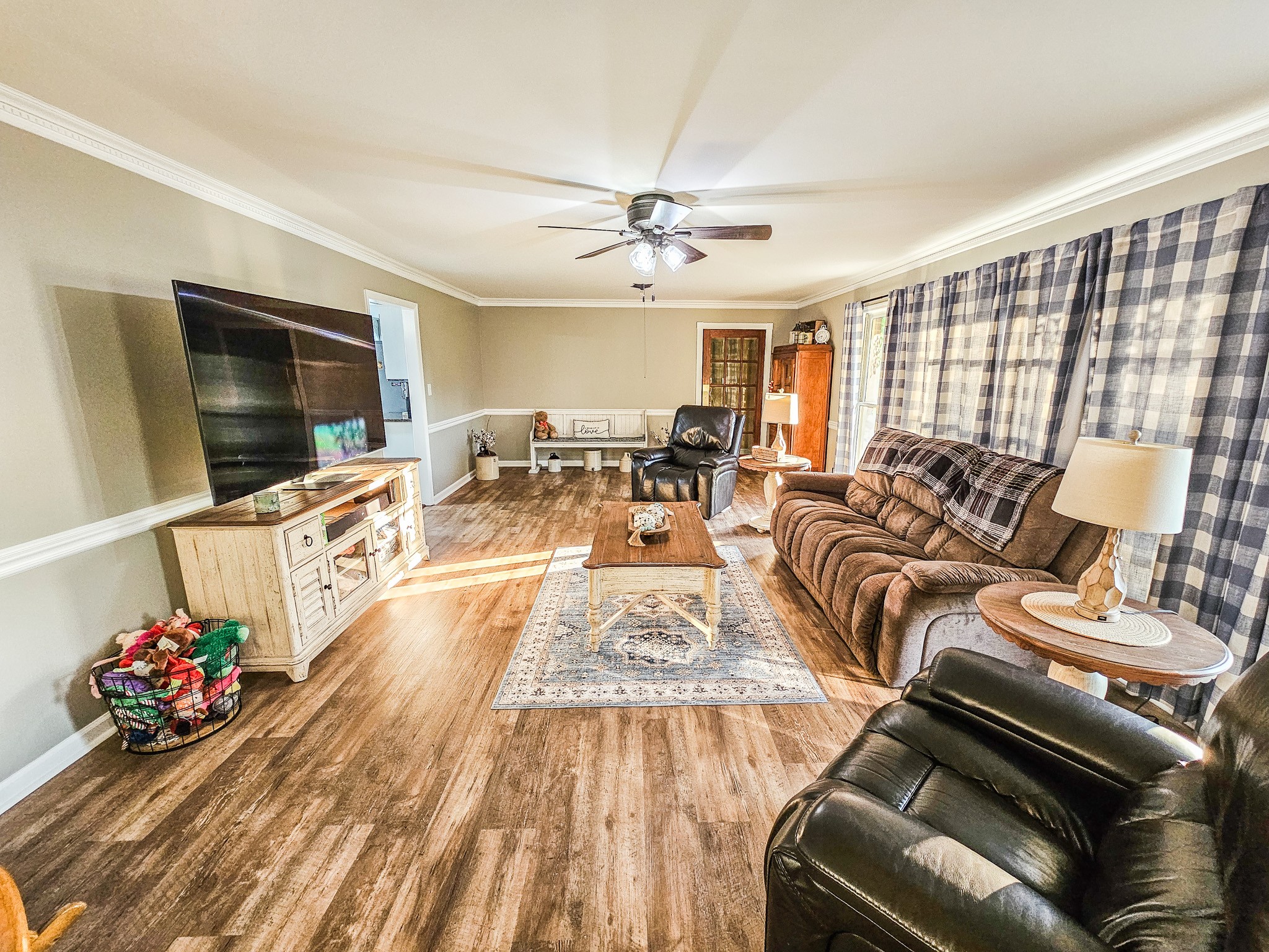 Tullahoma, Tennessee, 37388, United States, 3 Bedrooms Bedrooms, ,4 BathroomsBathrooms,Residential,For Sale,1794204