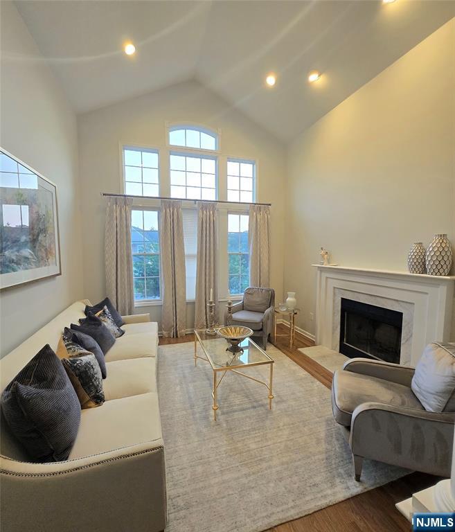 North Haledon, New Jersey, 07508, United States, 4 Bedrooms Bedrooms, ,4 BathroomsBathrooms,Residential,For Sale,1868915