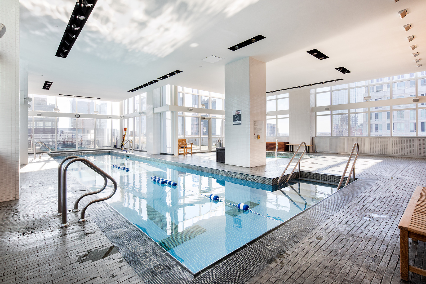  350 West 42nd Street - 物件實景