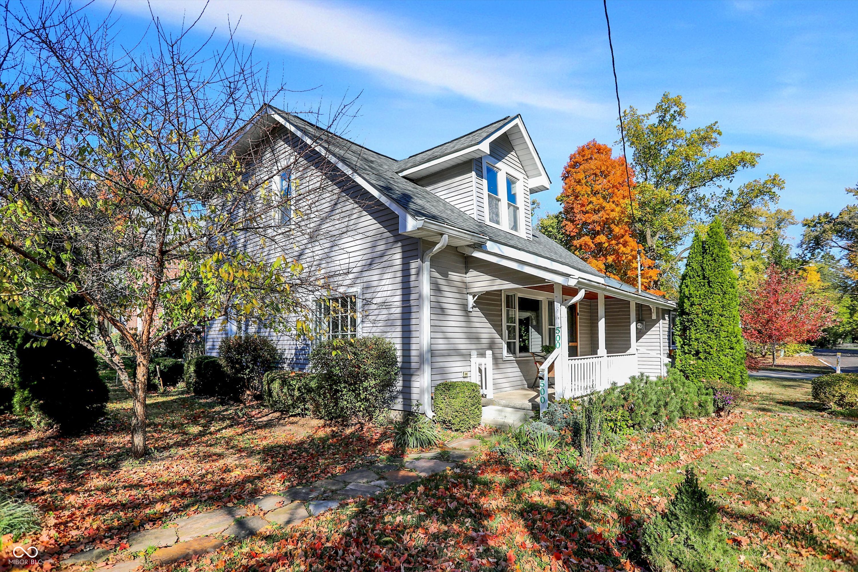 Zionsville, Indiana, 46077, United States, 3 Bedrooms Bedrooms, ,2 BathroomsBathrooms,Residential,For Sale,1981212