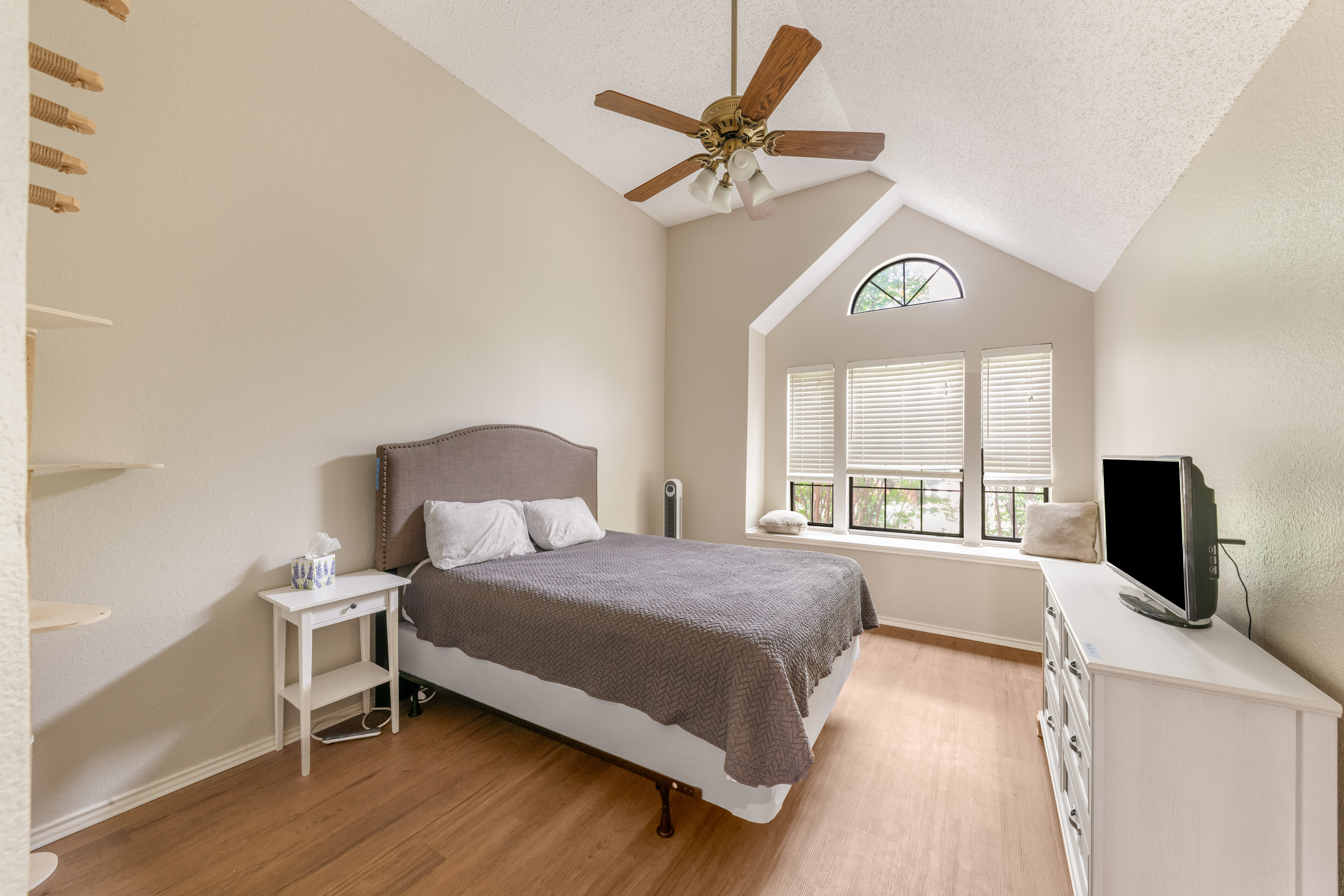  Move-in Ready Condo in the Heart of Valley Ranch - 物件實景