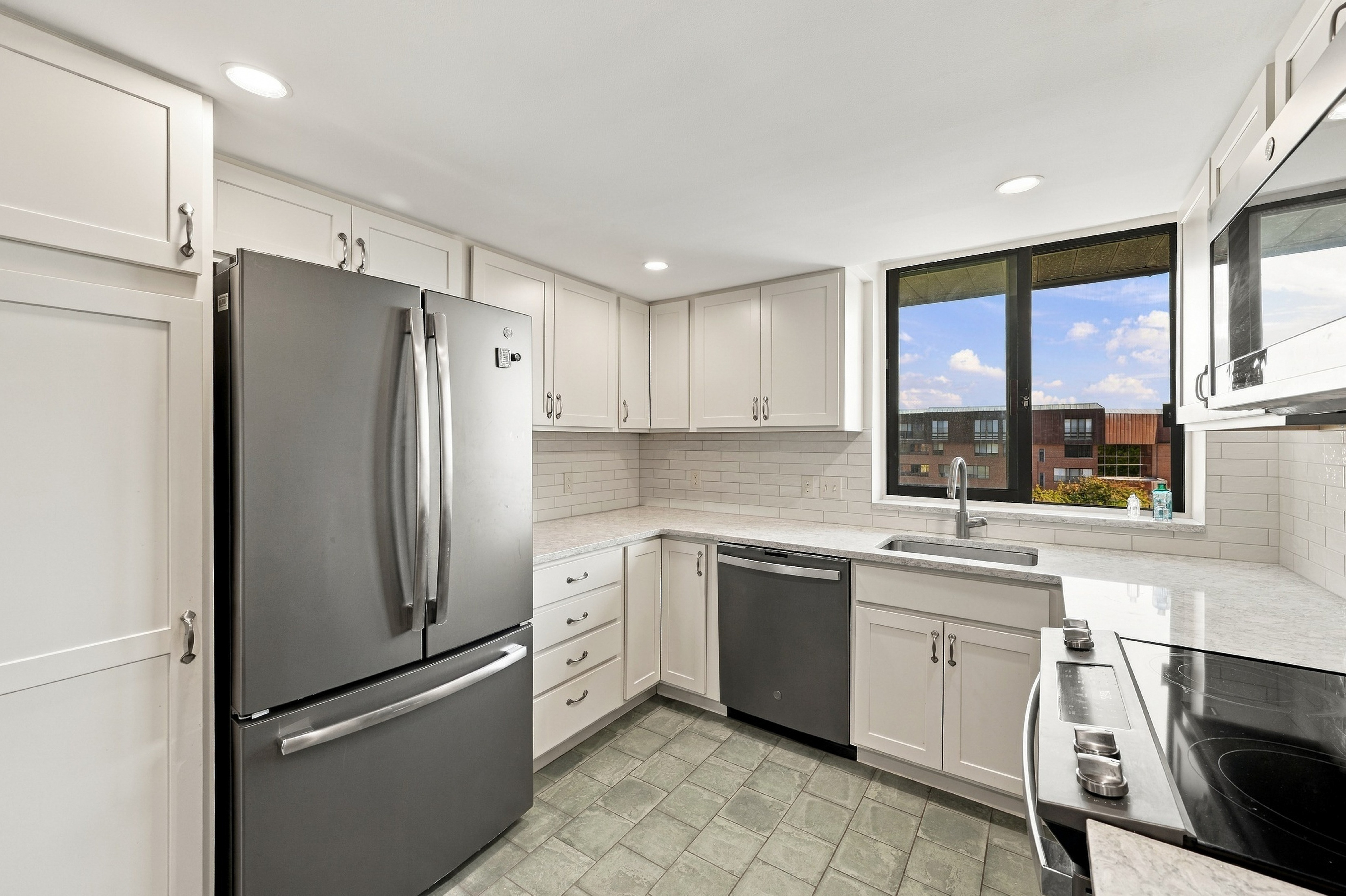  406 Paradise Road - Unit 3H, Swampscott, MA, 01907 - 物件實景