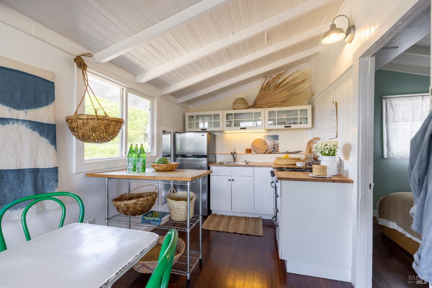 Stinson Beach, California, 94970, United States, 1 Bedroom Bedrooms, ,1 BathroomBathrooms,Residential,For Sale,1838443