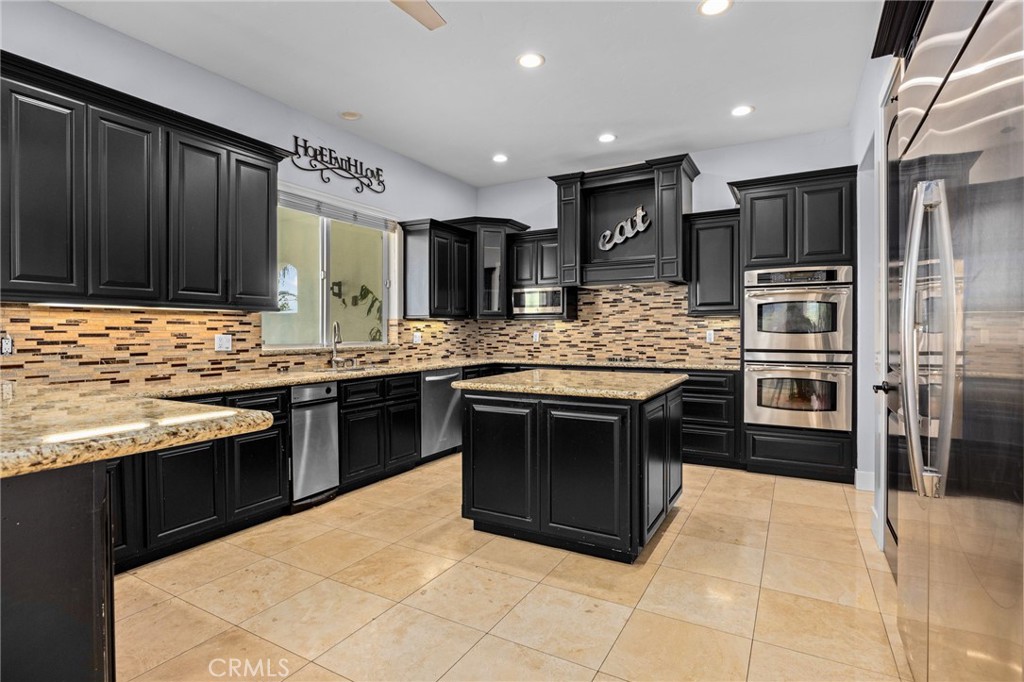 Canyon Lake, California, 92587, United States, 5 Bedrooms Bedrooms, ,4 BathroomsBathrooms,Residential,For Sale,2024689