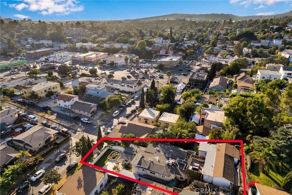 Echo Park, California, 90026, United States, 6 Bedrooms Bedrooms, ,6 BathroomsBathrooms,Residential,For Sale,1981292