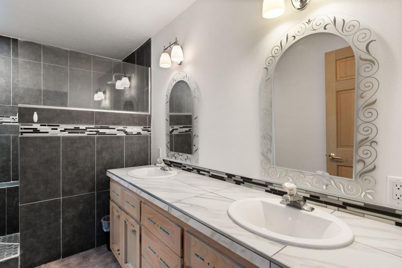4018 Painted Pony Circle, Santa Fe, New Mexico, 87507, United States, 3 Bedrooms Bedrooms, ,2 BathroomsBathrooms,Residential,For Sale,4018 Painted Pony Circle,1637838